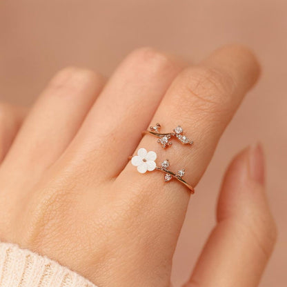 White Flower Ring | Steun borstkanker