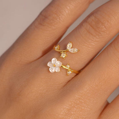 White Flower Ring | Steun borstkanker
